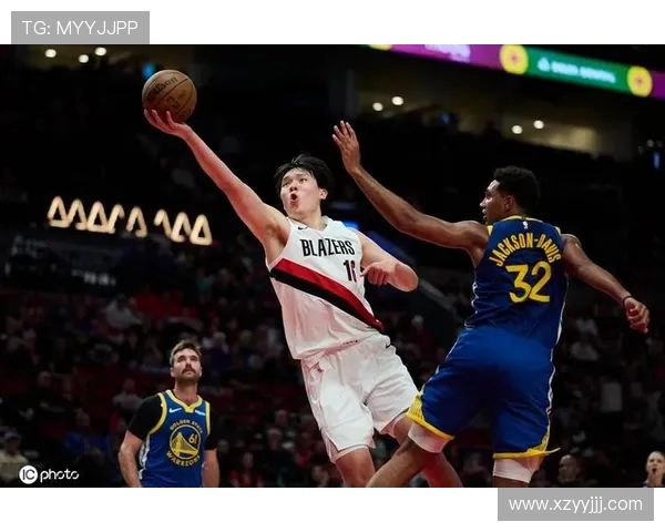 2010年4月14日勇士与开拓者的激烈对决回顾与精彩瞬间分析